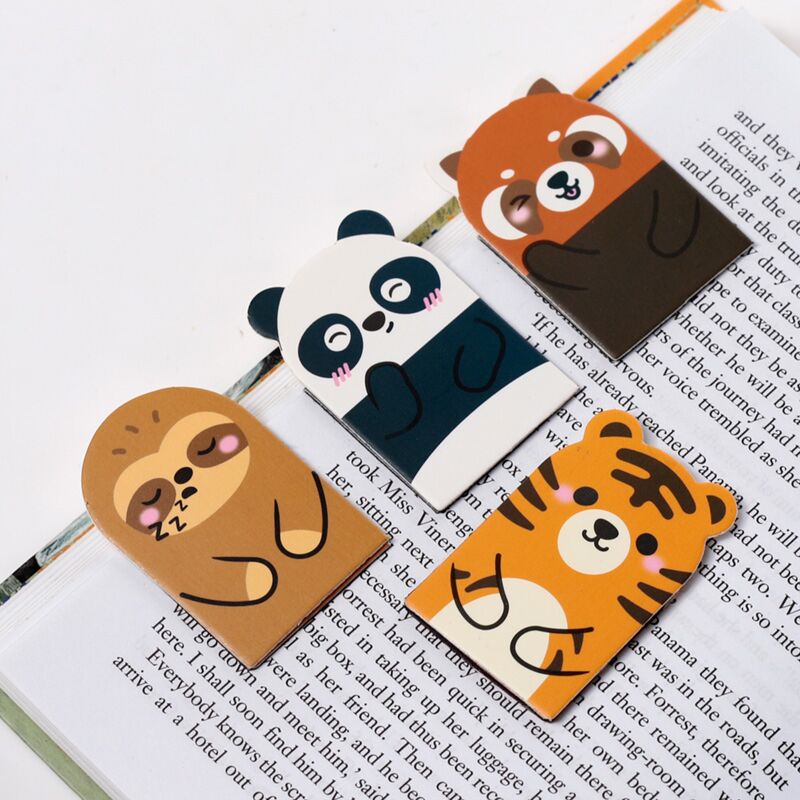 Adoramals Wild Shaped Magnetic Bookmark Set