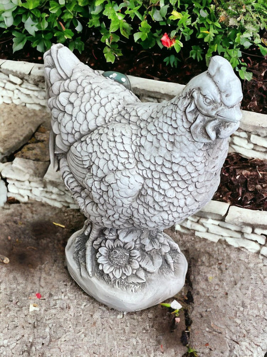 HEN STONE EFFECT WHITE STATUE  from Eleanoras