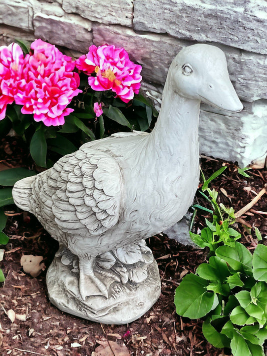 DUCK STONE EFFECT WHITE STATUE  from Eleanoras