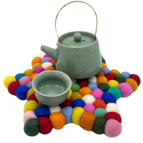 Multi Colour Felt Ball Star Centre Mat