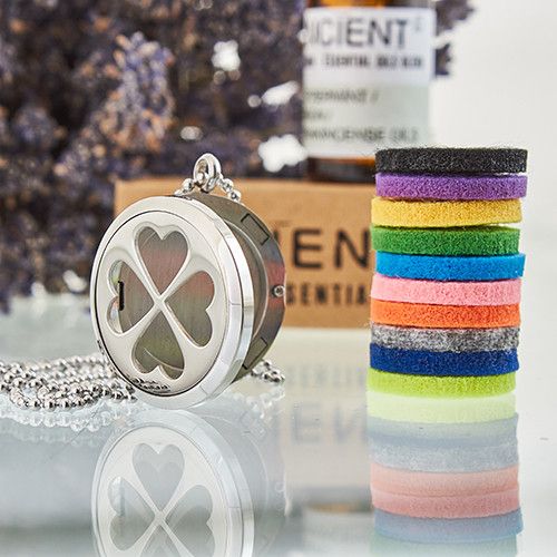 Four Leaf Clover Aromatherapy Diffuser Necklace 30mm