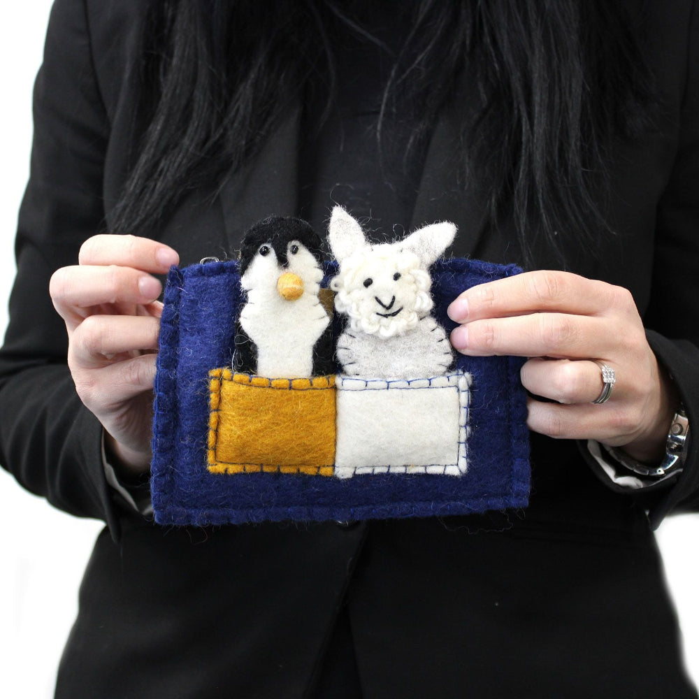 Puppy Pals Pouch with Finger Puppets