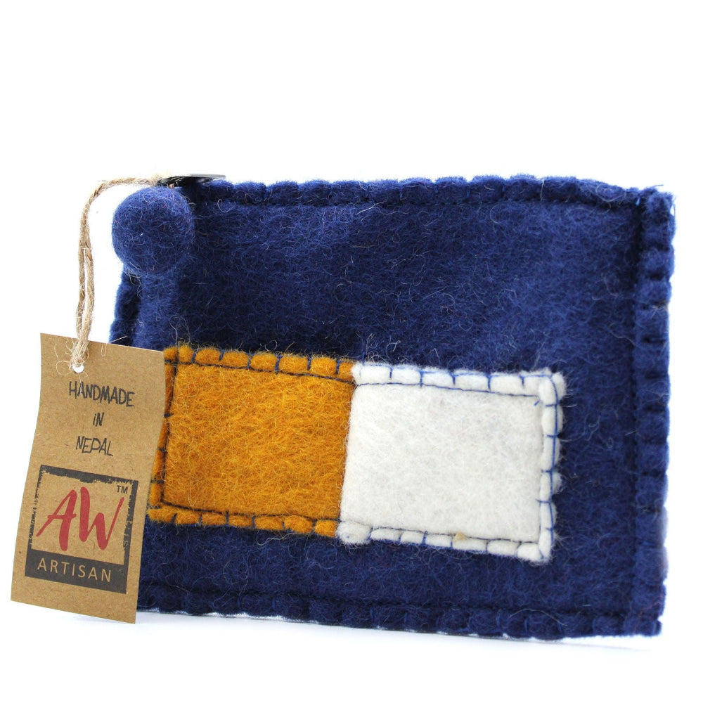 Puppy Pals Pouch with Finger Puppets