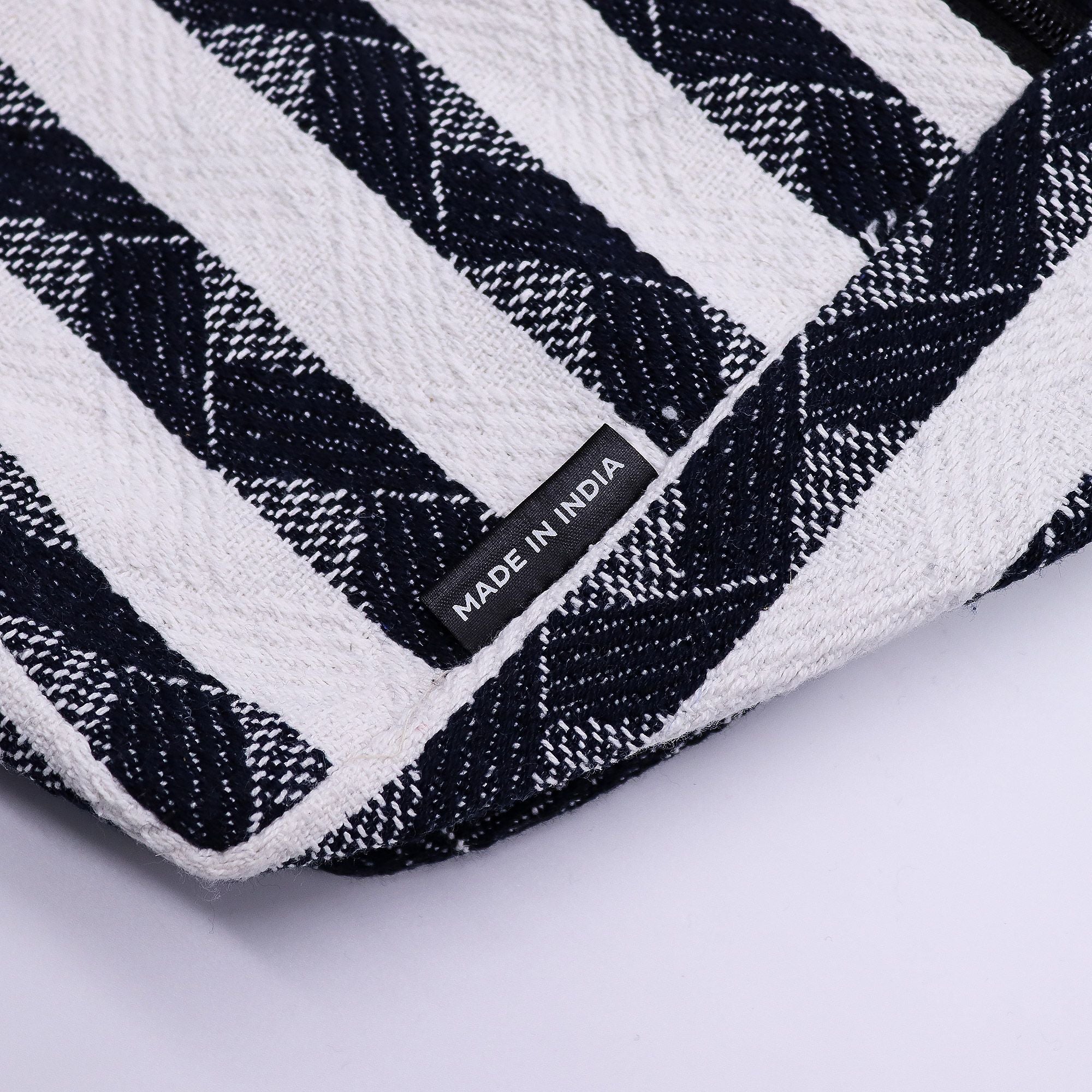 Wander Muse Atlas Nomad Jacquard Natural Bag