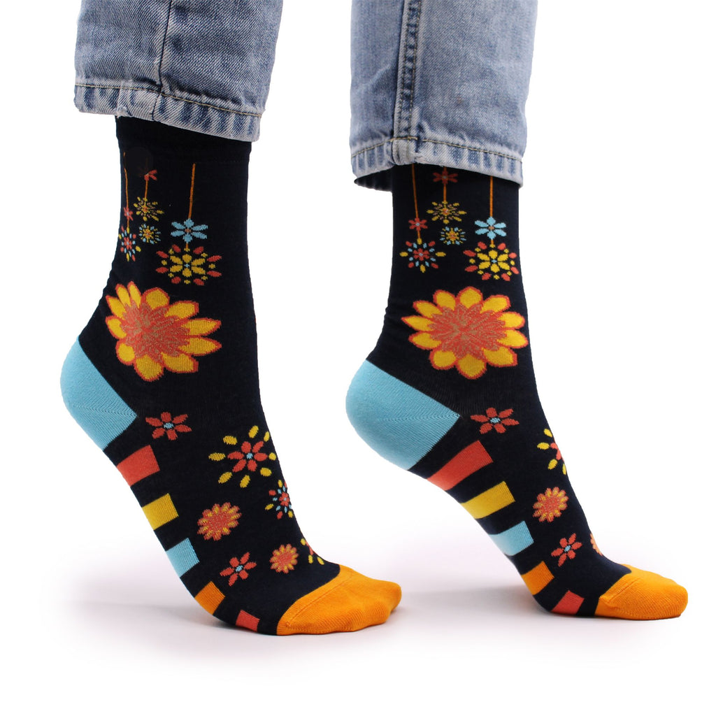 Mandala Flowers Hop Hare Bamboo Socks S/M