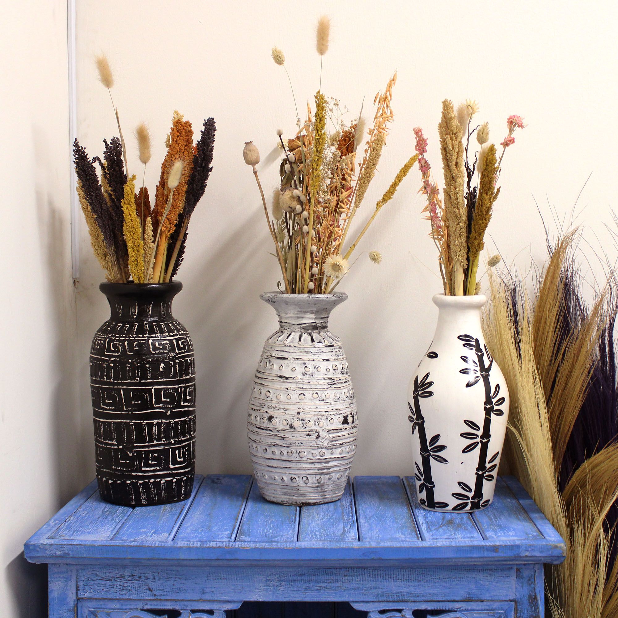 Natural Bamboo Motif Straight Vase