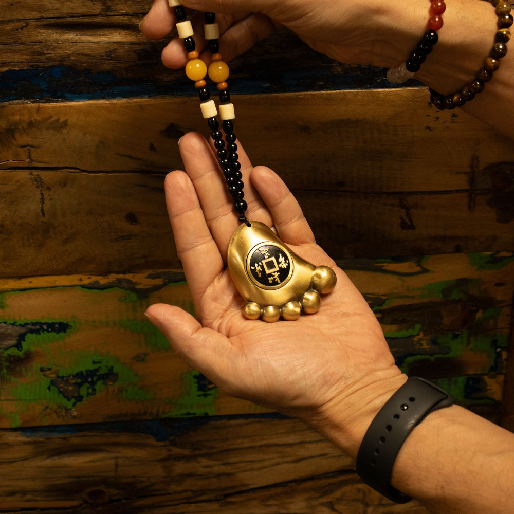 Step to Wealth Amulet Feng Shui Hanging