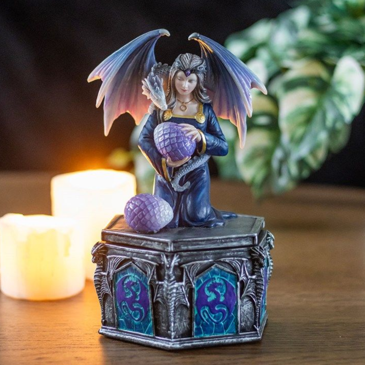 Eleanoras DRAGON FRIENDSHIP SPRING BOX by Anne Stokes 