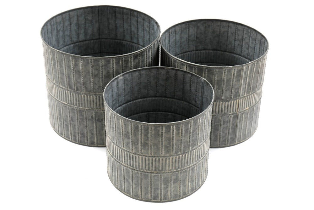 SET OF THREE METAL GARDEN PLANTERS