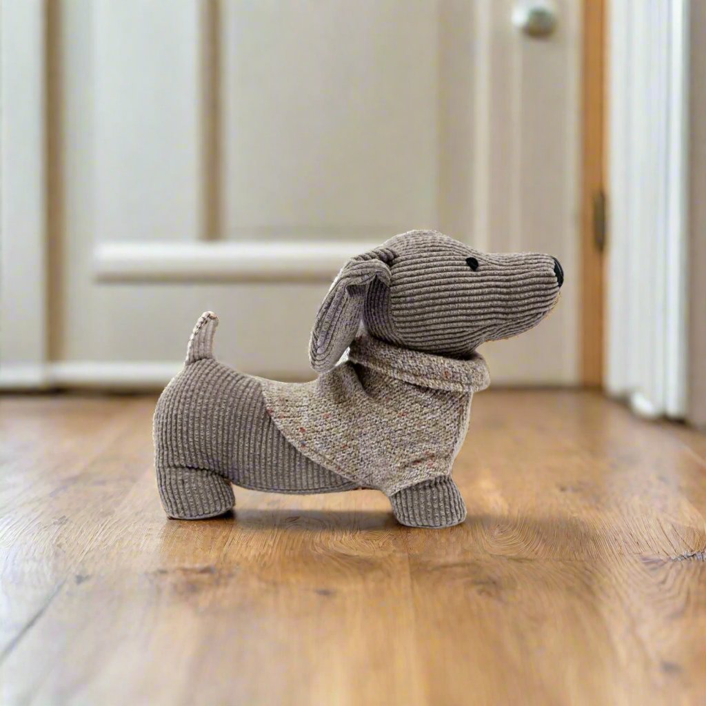 GREY DOG WITH JUMPER DOORSTOP