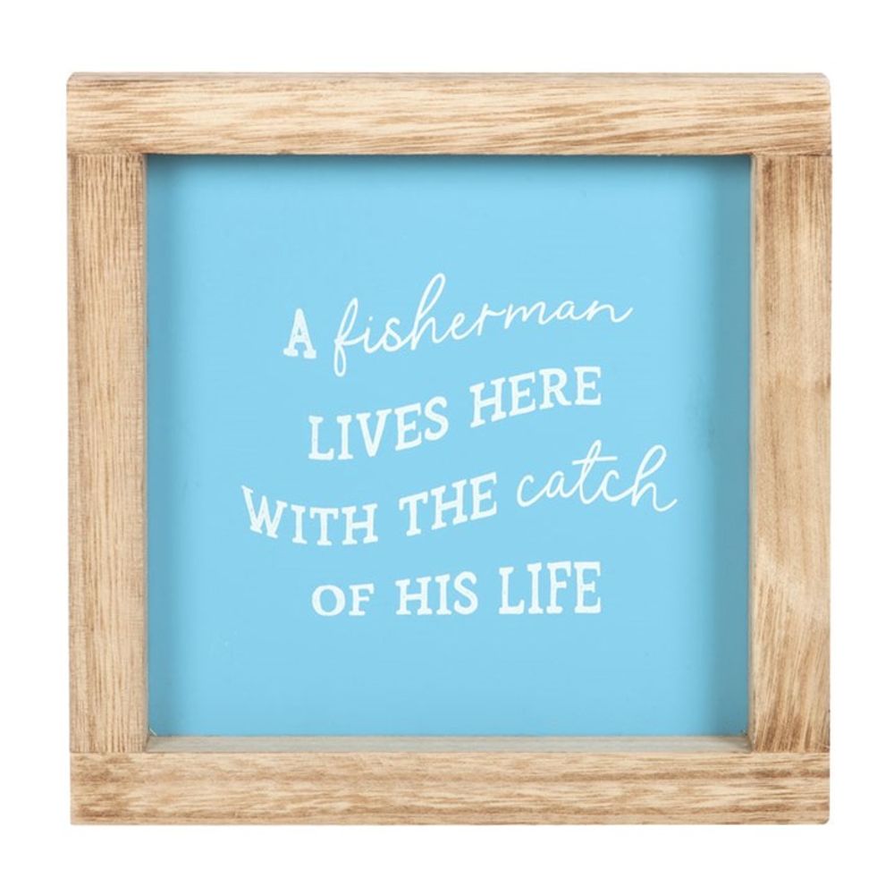 Eleanoras A FISHERMAN LIVES HERE WOODEN FRAME SIGN 