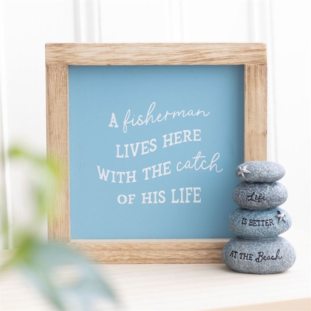 Eleanoras A FISHERMAN LIVES HERE WOODEN FRAME SIGN 